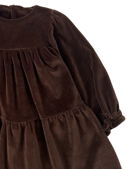 Welurowa sukienka z koronkowym kołnierzem - brązowa