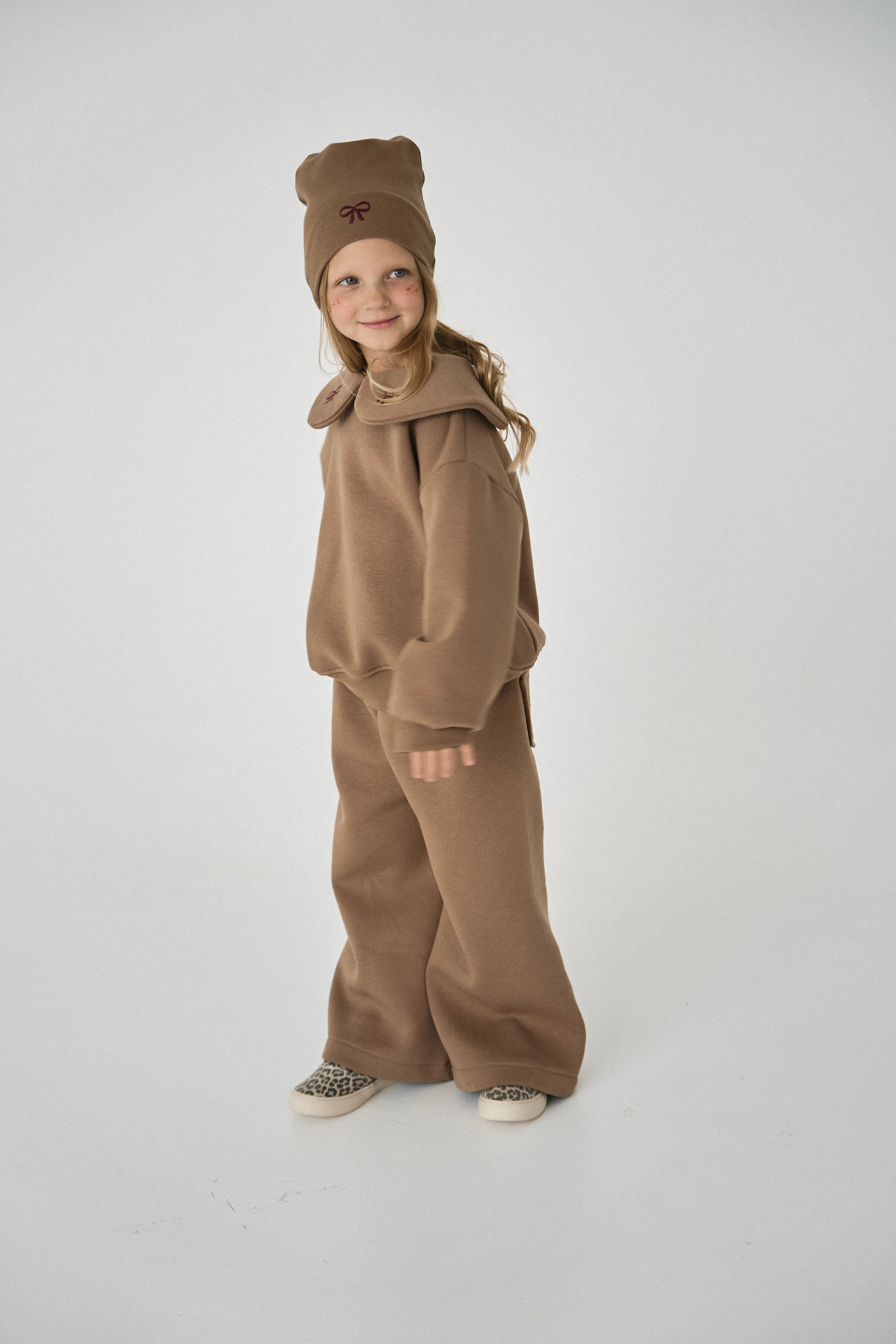 Dres karmelowy z kokardkami