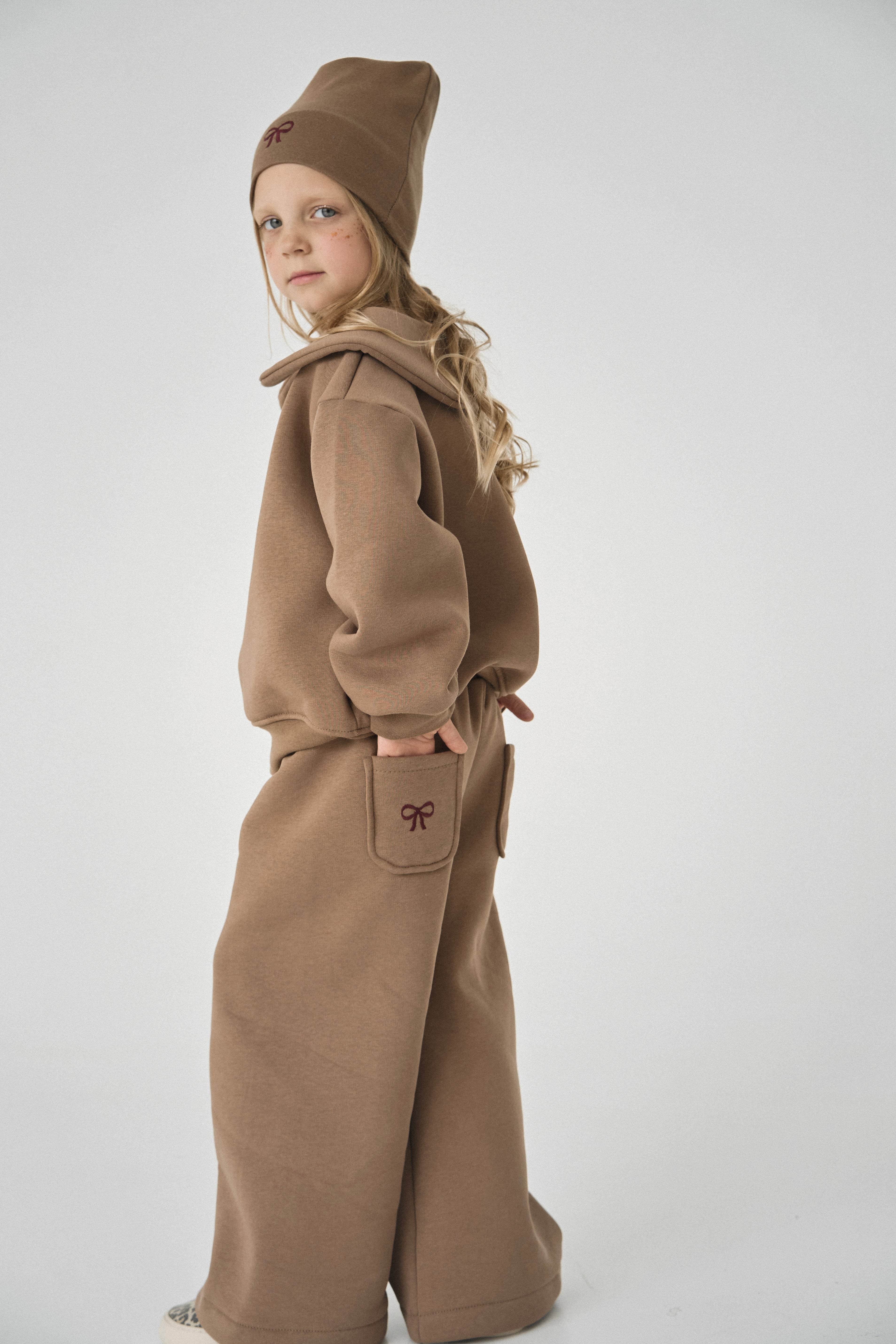 Dres karmelowy z kokardkami