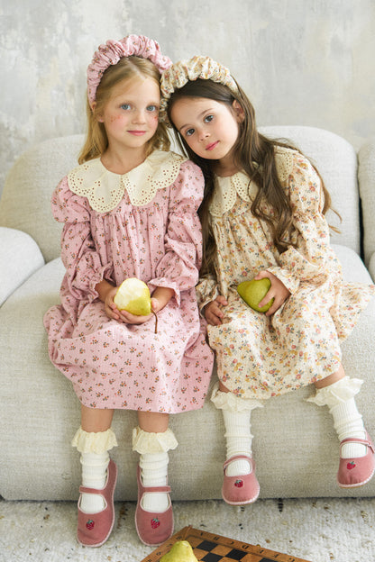 Sukienka w kwiatuszki różowa