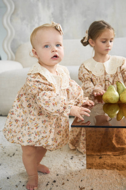 Rampers w kwiatuszki - 2 kolory