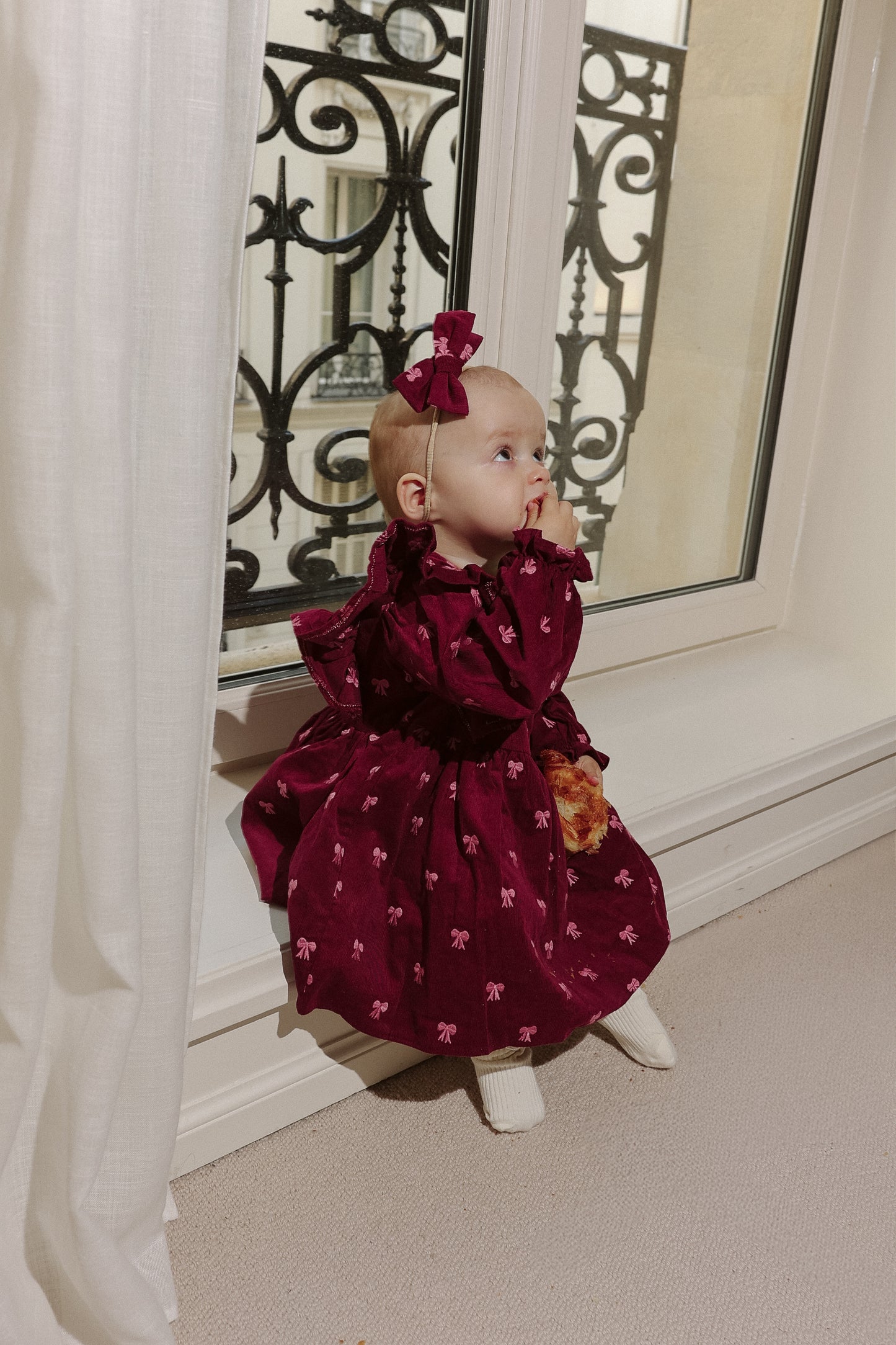 Sukienka w kokardki - bordowa