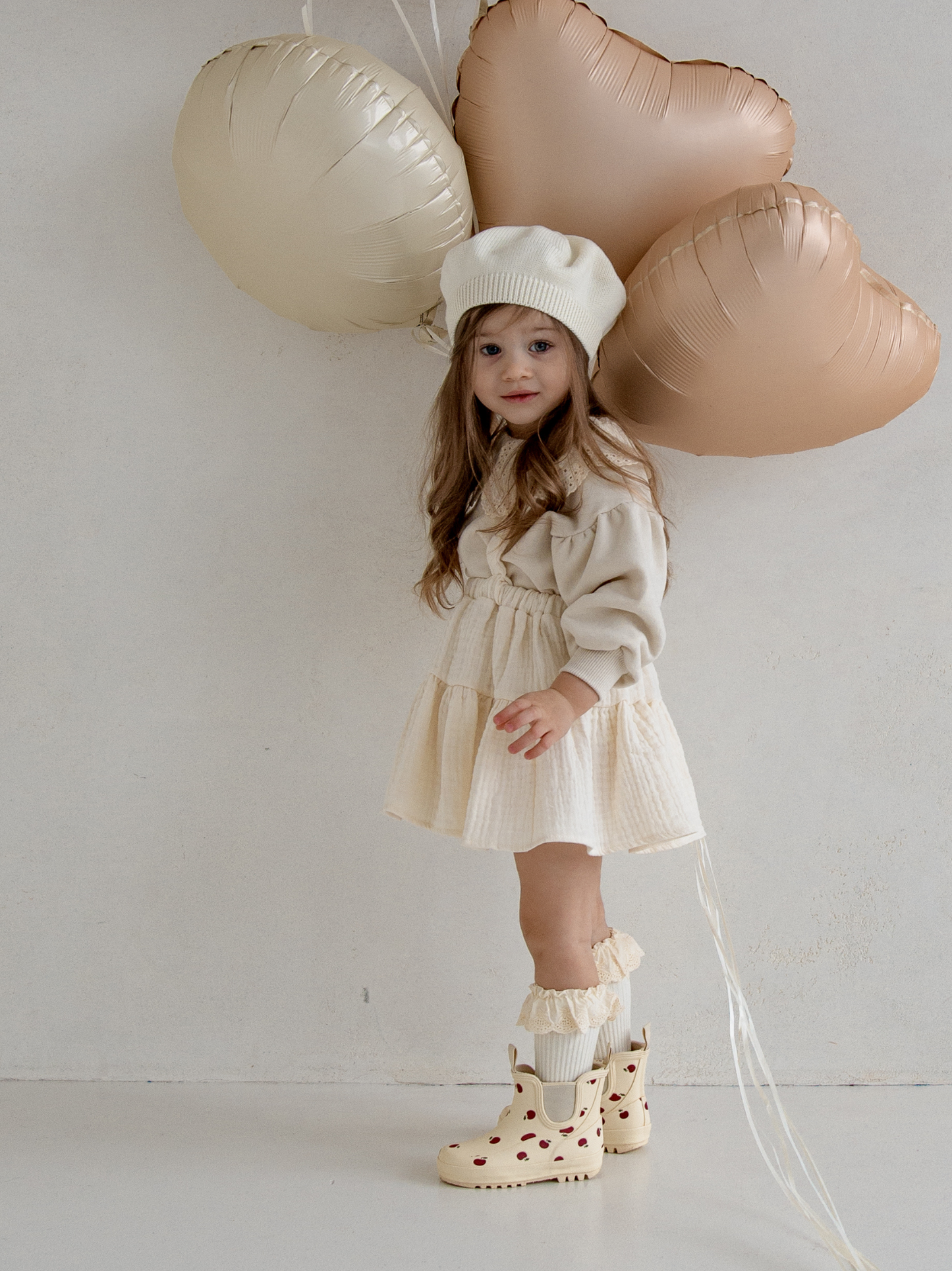 Kremowy komplet z kołnierzykiem