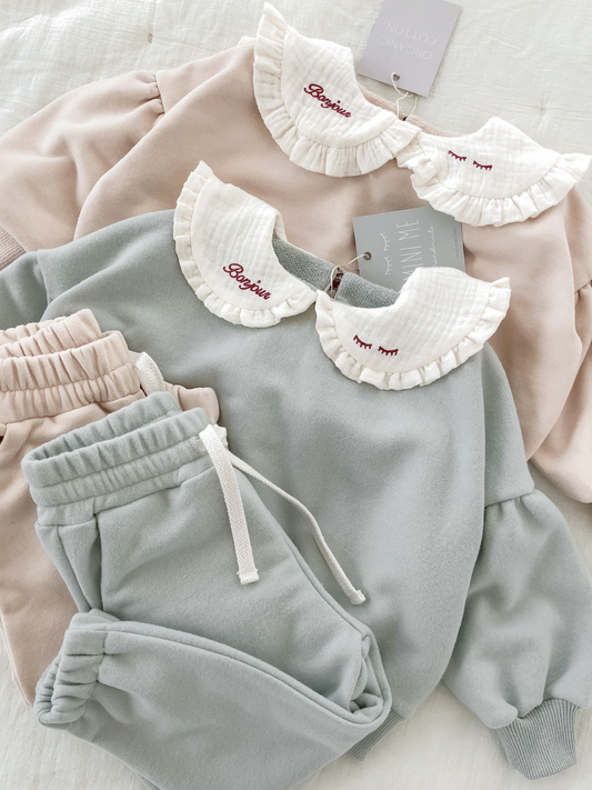 Dres z kołnierzykiem Bonjour